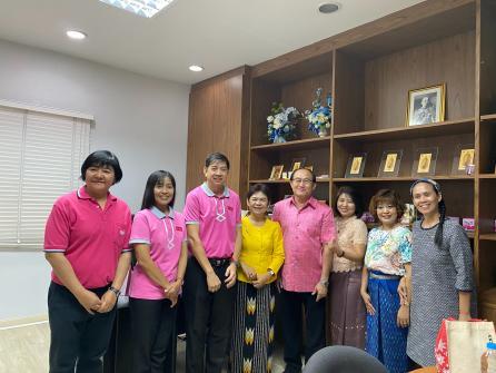 สพม. ทำบุญสำนักงาน